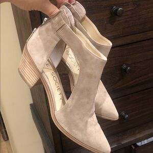 Sole Society Women's Beige Ankle Booties